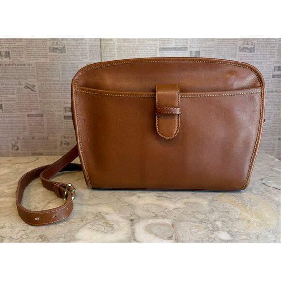 Coach Handbags - COACH RARE Vintage Original British Tan Brighton Shoulder/Crossbody Bag